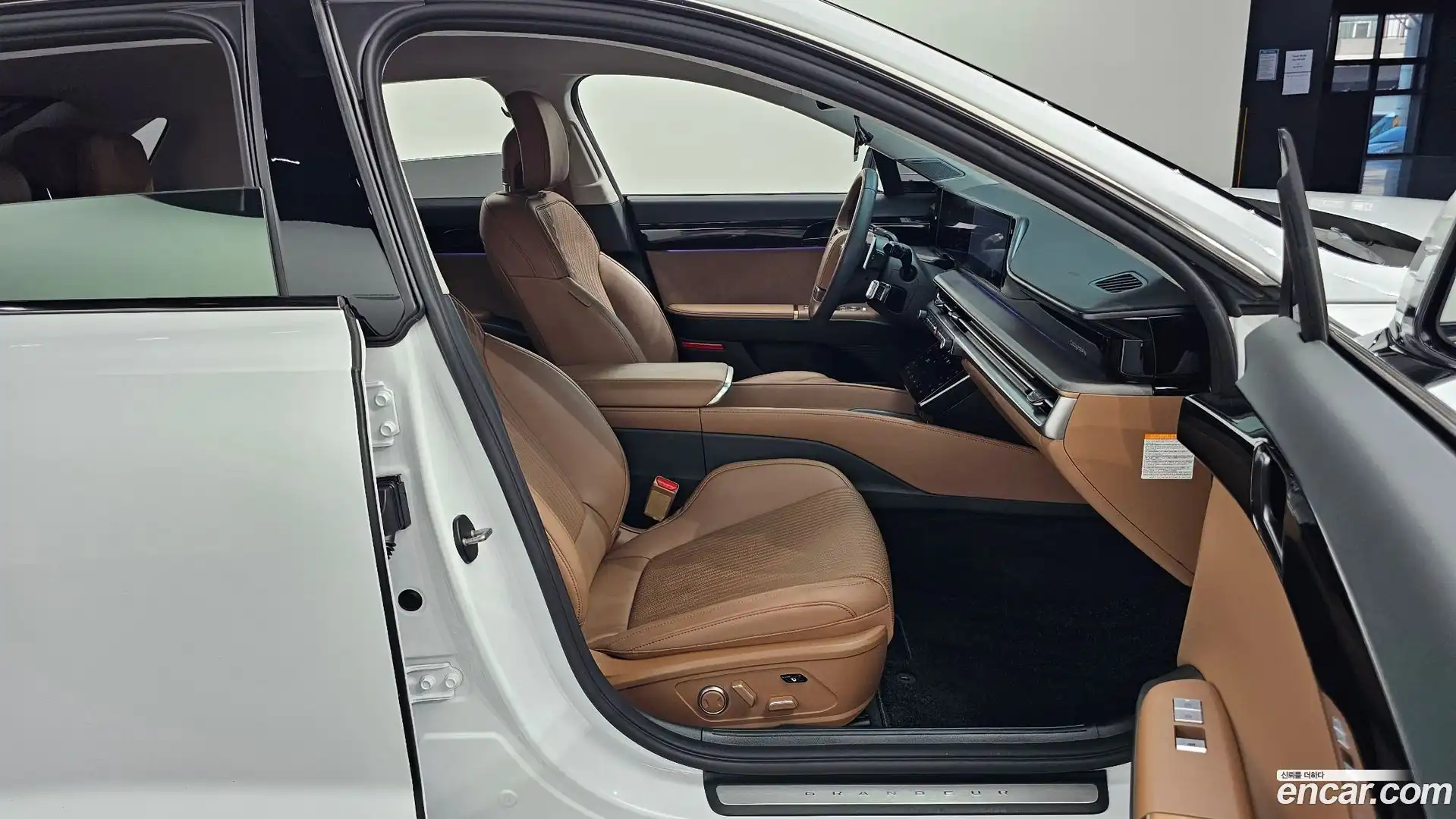 Grandeur Hyundai 2024.0-OPTION-015