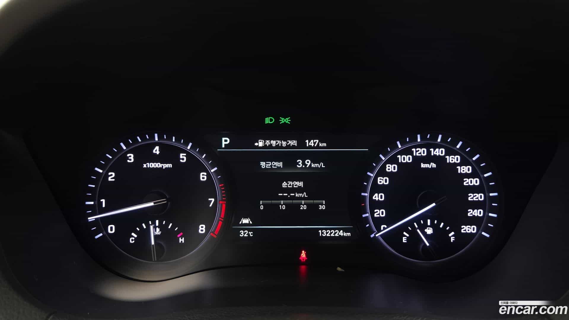 G80 Genesis 2017.1-INNER-008