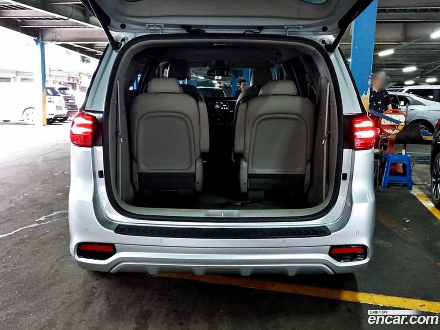 Canival Kia 2019.6-OPTION-022