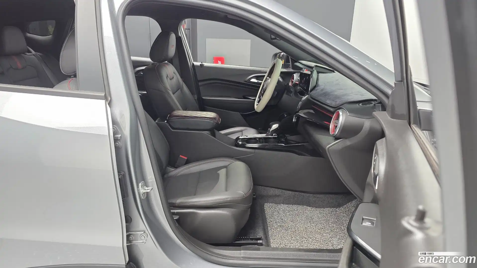 Trax Chevrolet 2023.9-OPTION-015