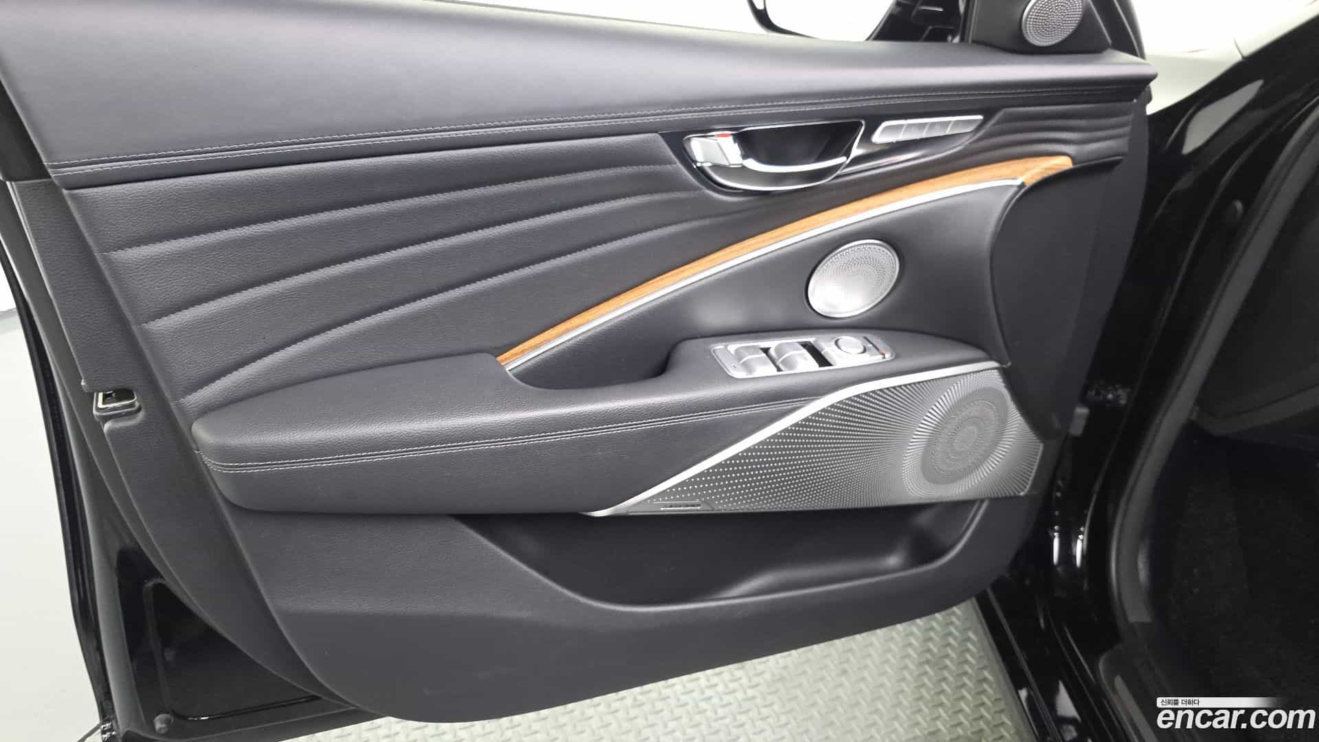 K9 Kia 2023.1-INNER-034