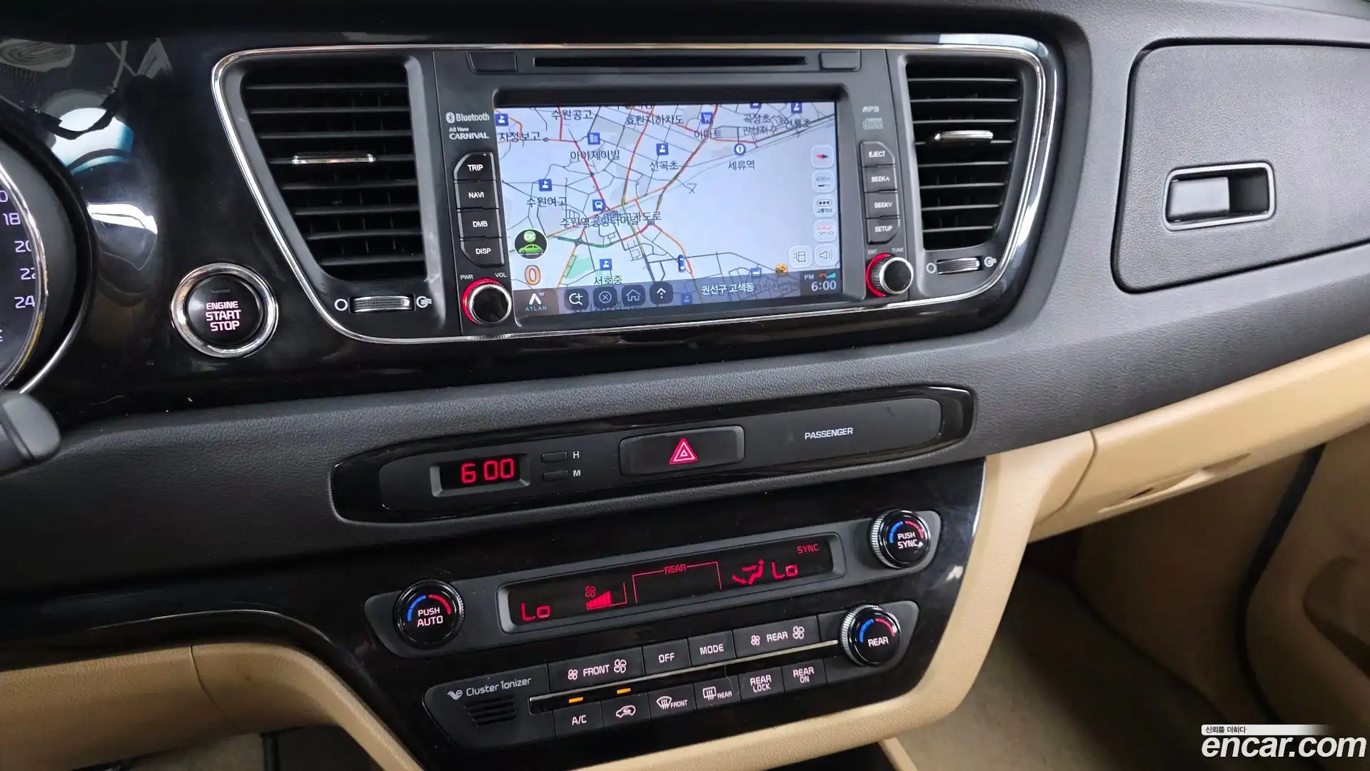Canival Kia 2017.8-OPTION-017