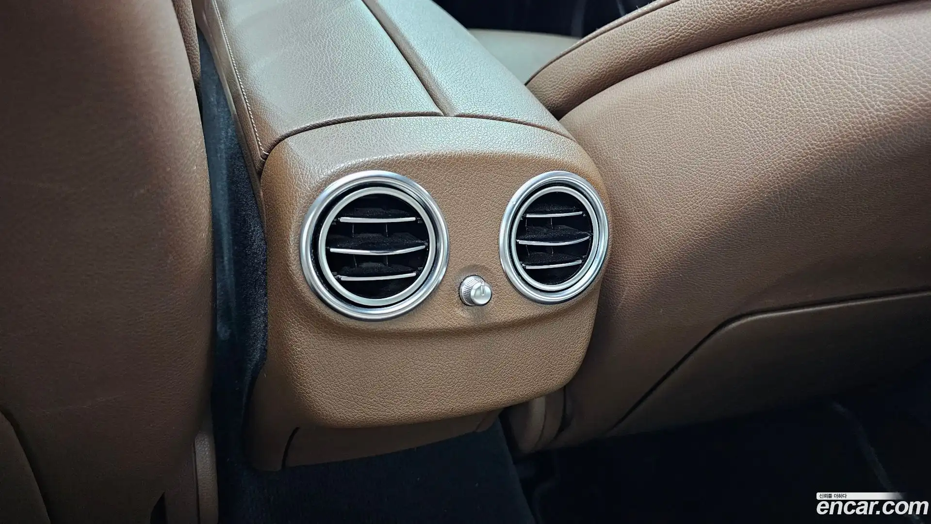 E-Class Mercedes-Benz 2018.10-OPTION-046