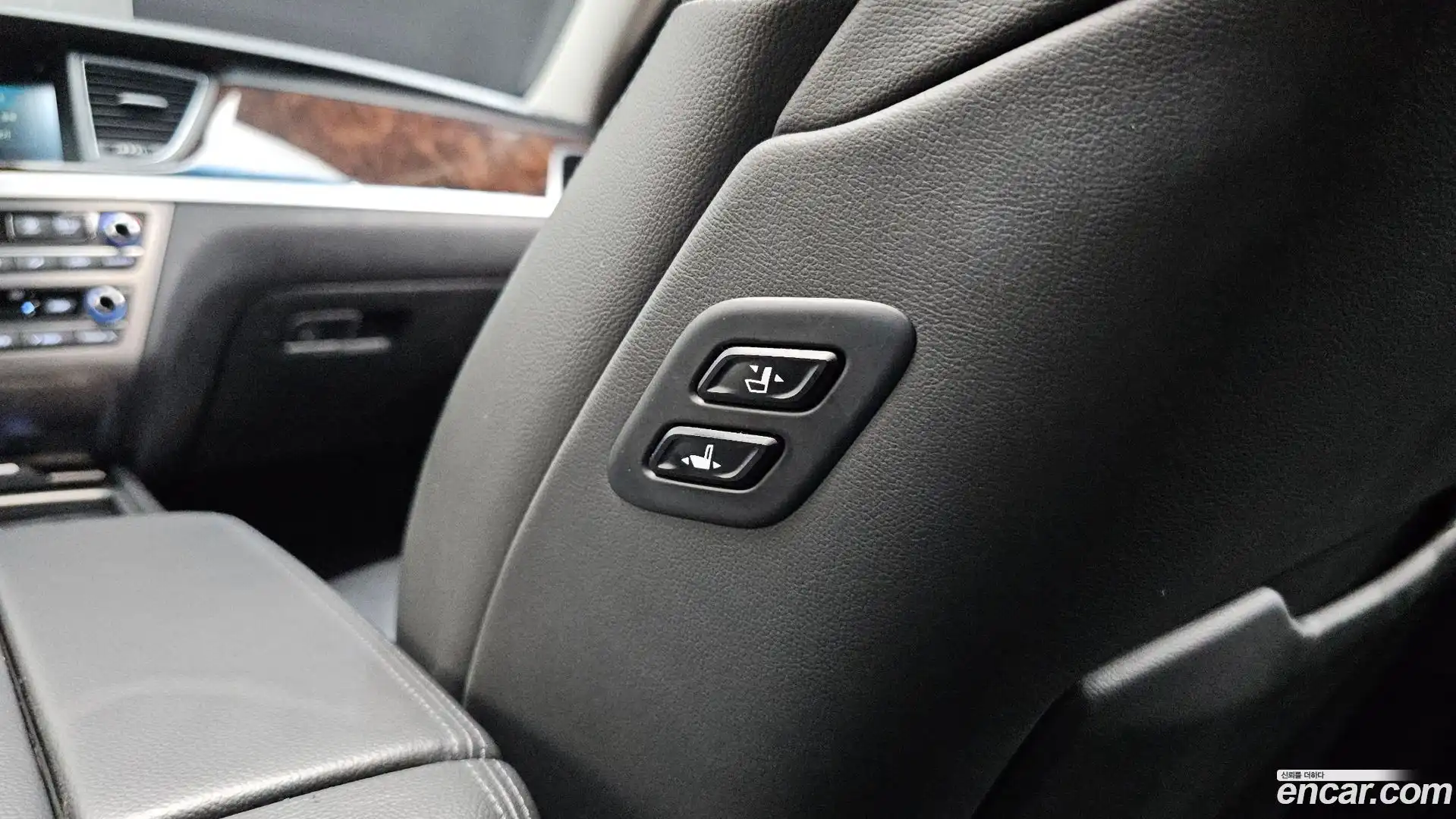 Genesis Hyundai 2015.11-OPTION-042
