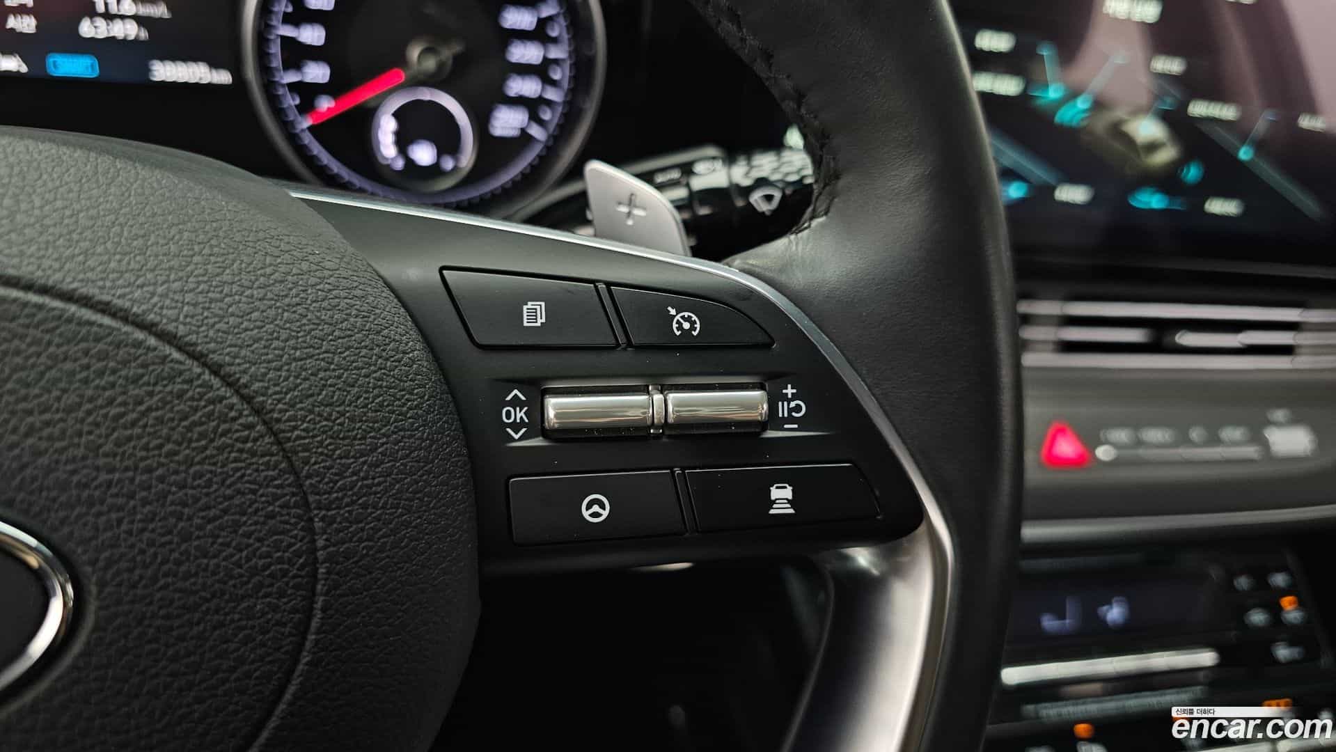 Grandeur Hyundai 2020.1-OPTION-042