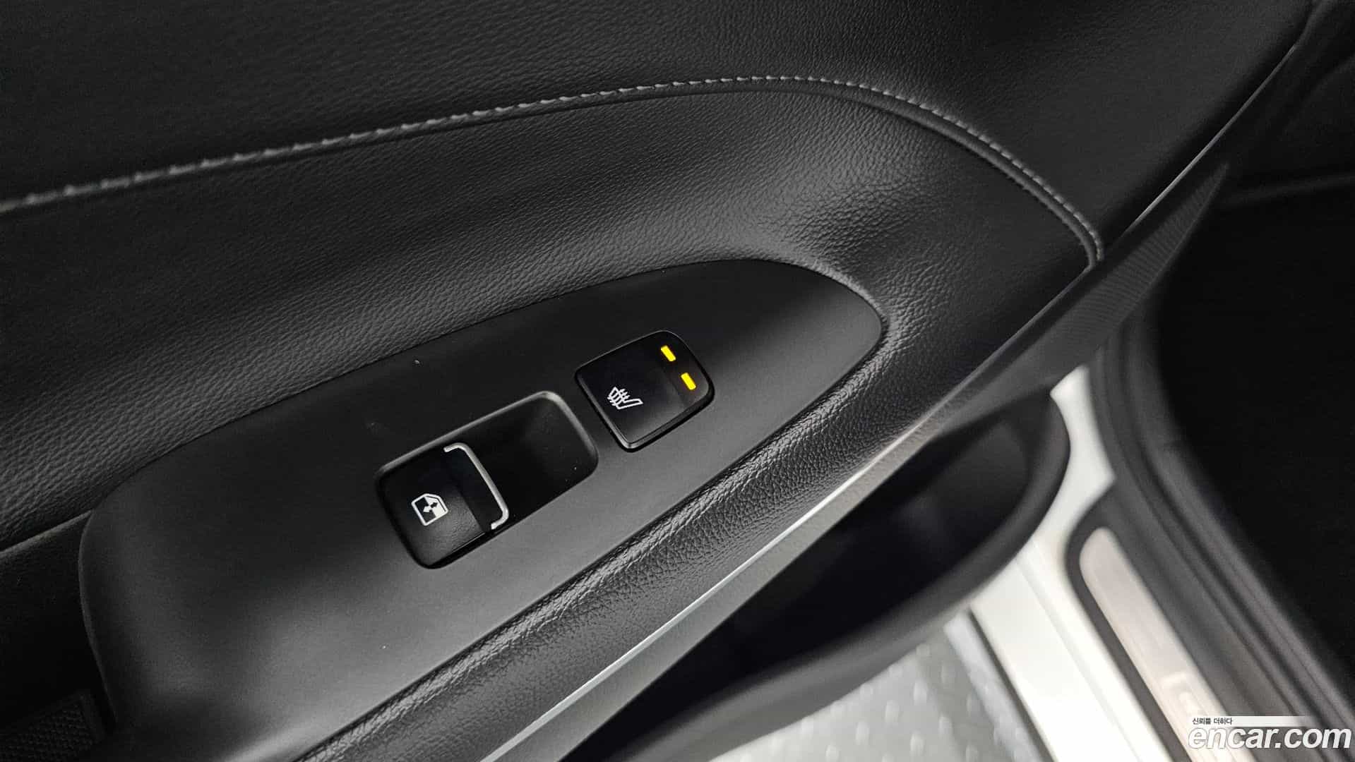 Grandeur Hyundai 2020.1-OPTION-045