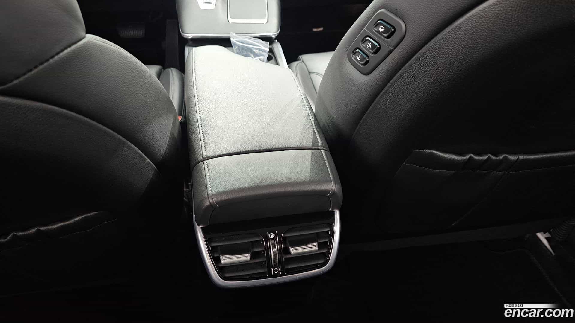 Grandeur Hyundai 2020.1-OPTION-046