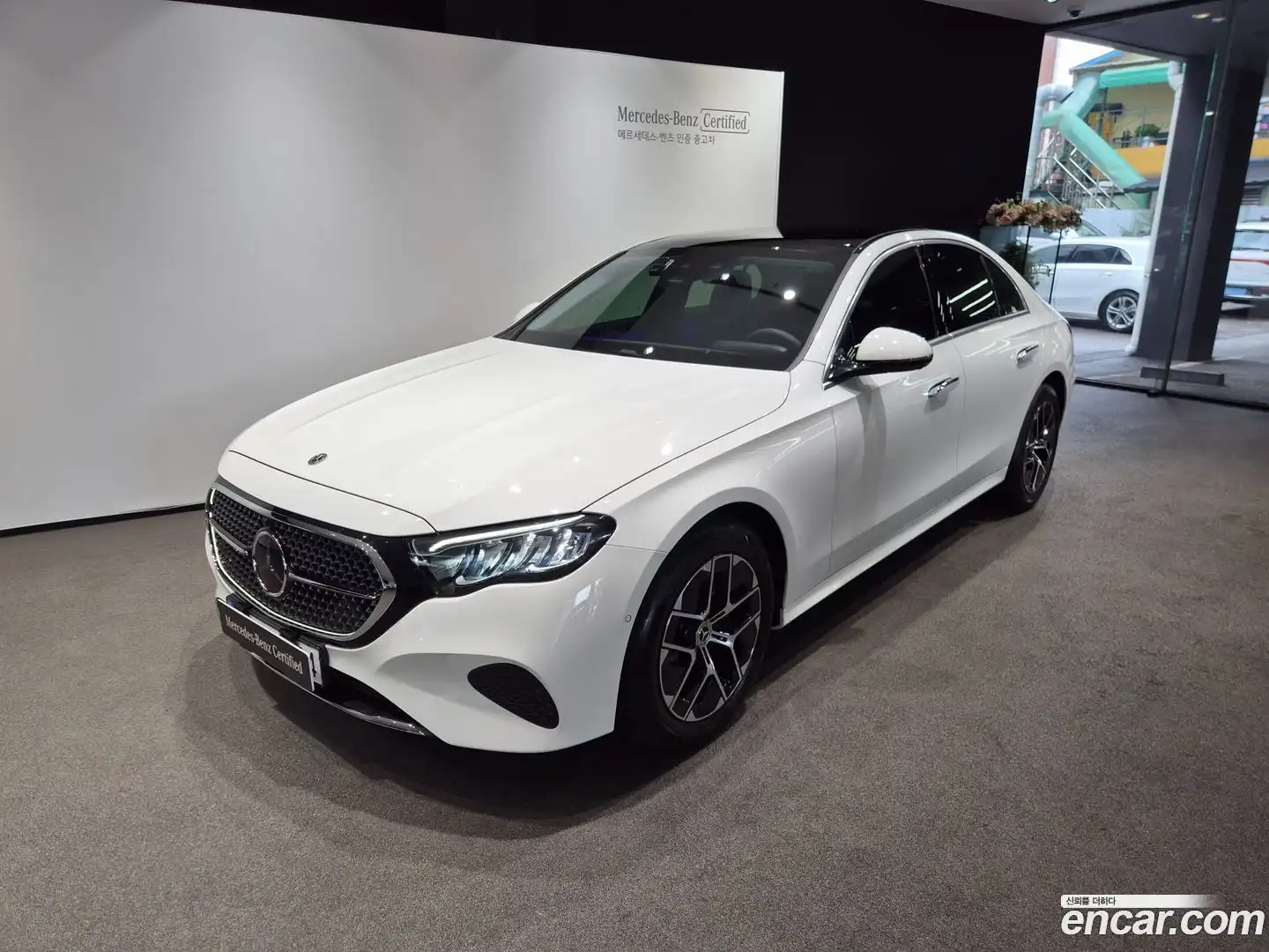 E-Class Mercedes-Benz 2026.3-OUTER-001