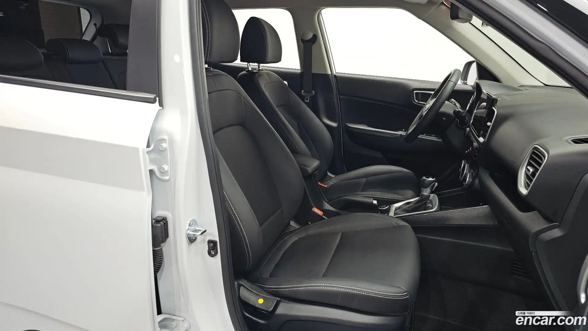Venue Hyundai 2025.5-OPTION-015