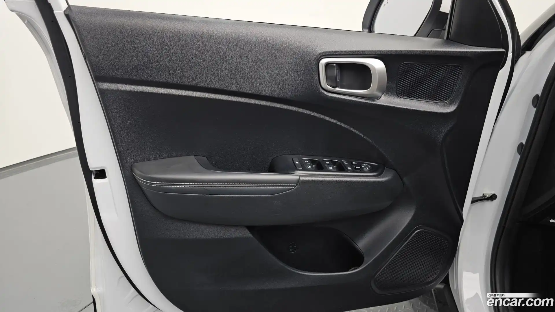 Venue Hyundai 2025.5-INNER-034