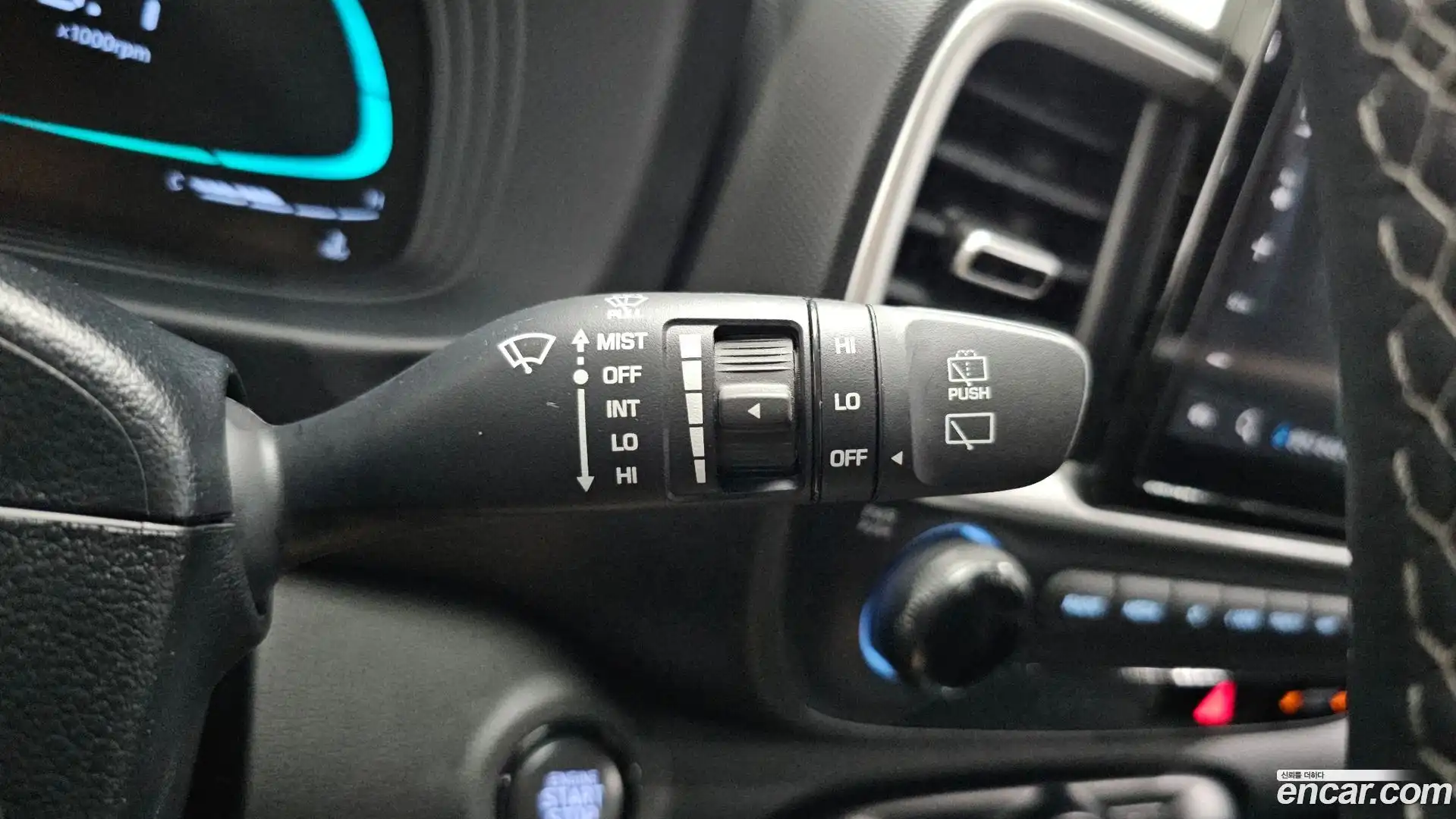 Venue Hyundai 2025.5-OPTION-041