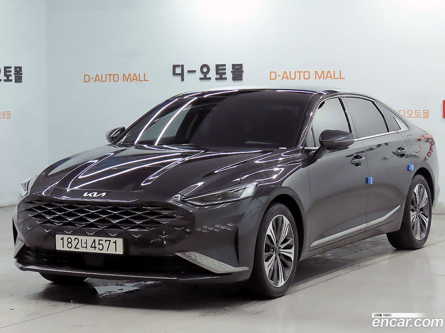 Main__Slider__Photo:K8 Kia 2022.3-0