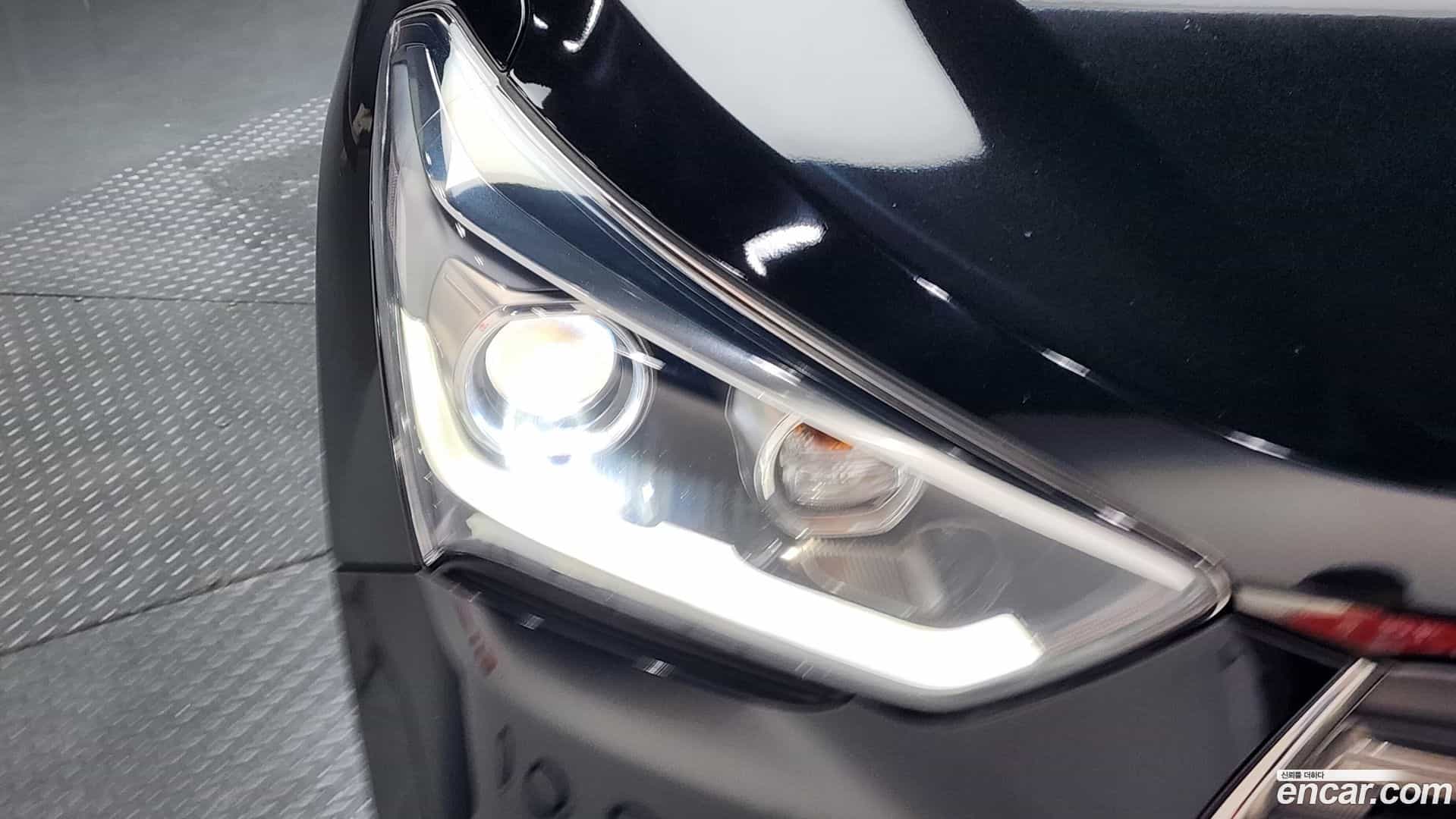 Maxcruz Hyundai 2017.1-OUTER-032