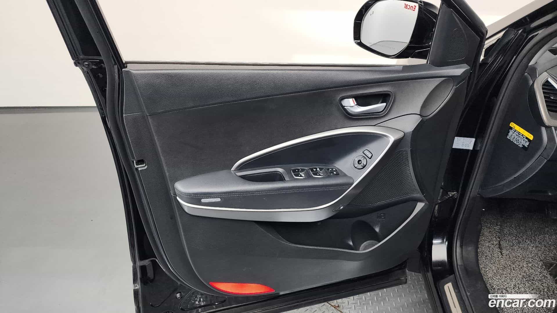 Maxcruz Hyundai 2017.1-INNER-034