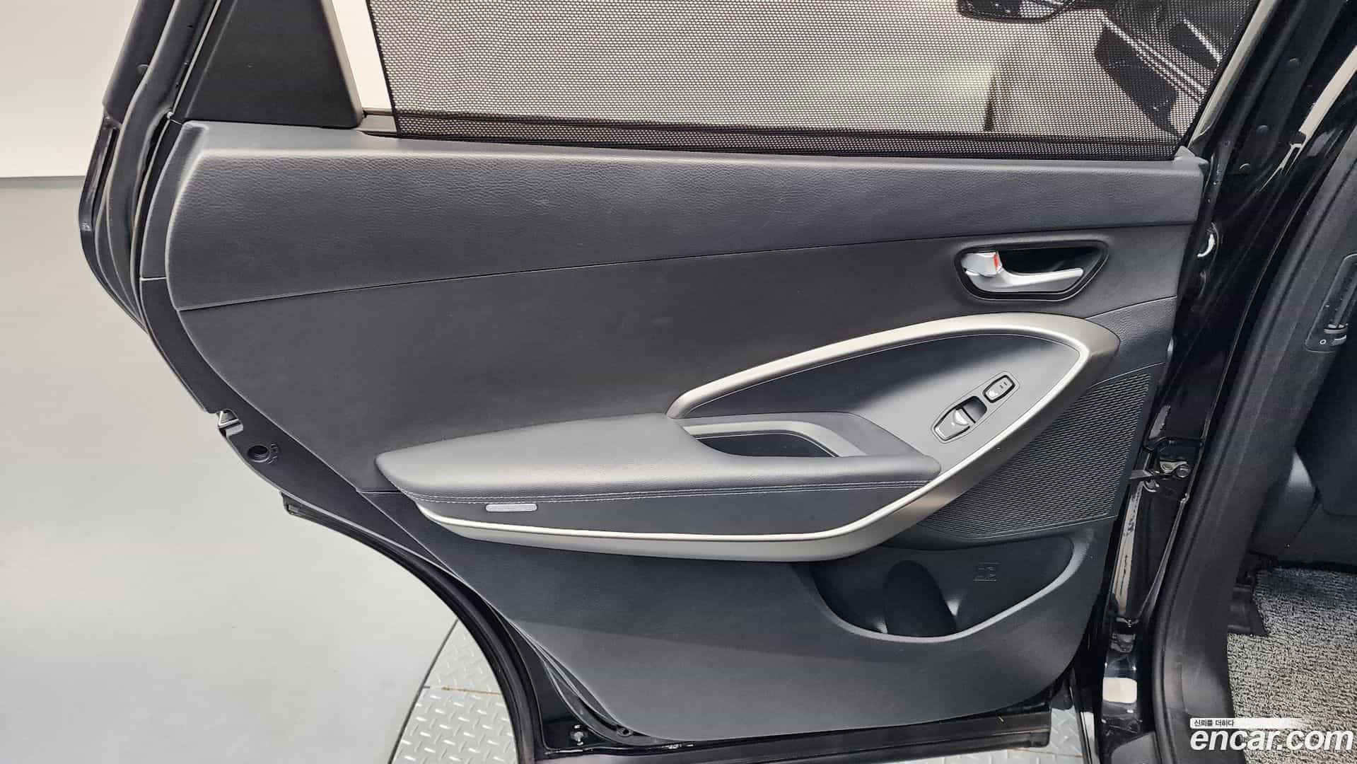 Maxcruz Hyundai 2017.1-INNER-035