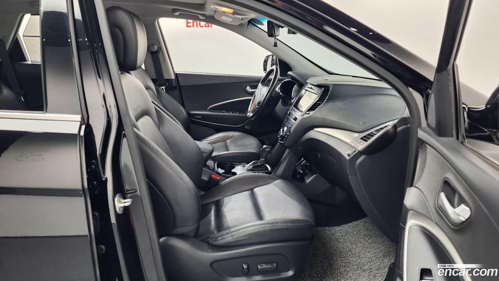 Maxcruz Hyundai 2017.1-INNER-036