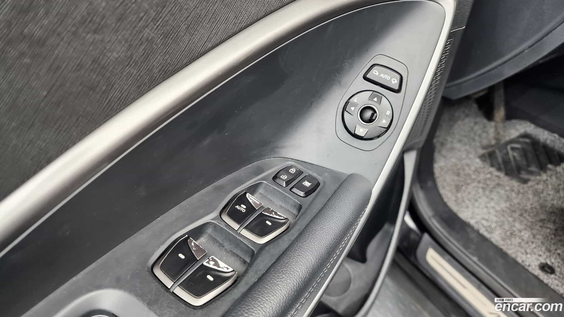 Maxcruz Hyundai 2017.1-OPTION-045