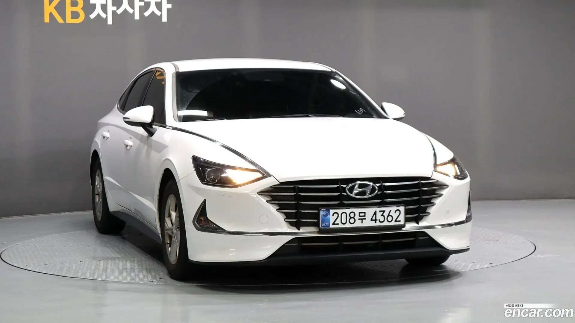 Main__Slider__Photo:Sonata Hyundai 2021.5-1