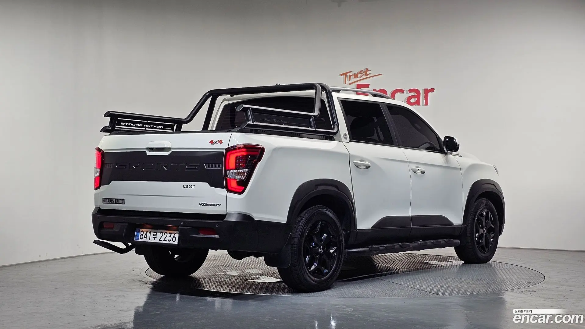 Main__Slider__Photo:Rexton KG Mobility 2023.8-1