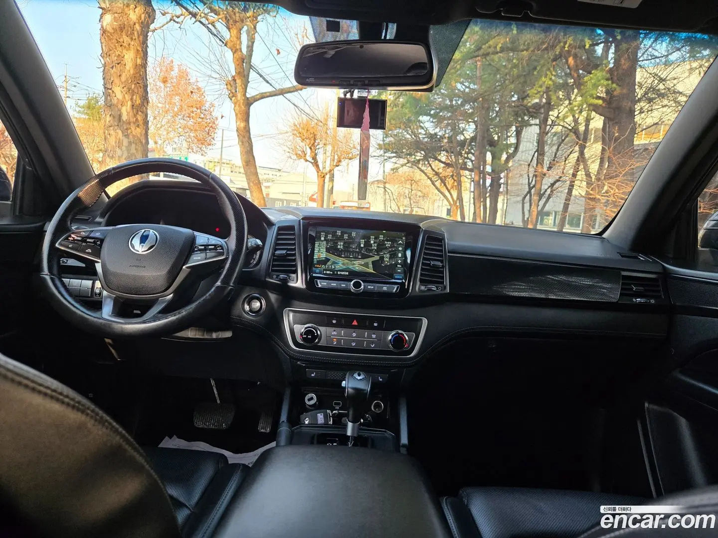 Main__Slider__Photo:Rexton KG Mobility 2020.9-1