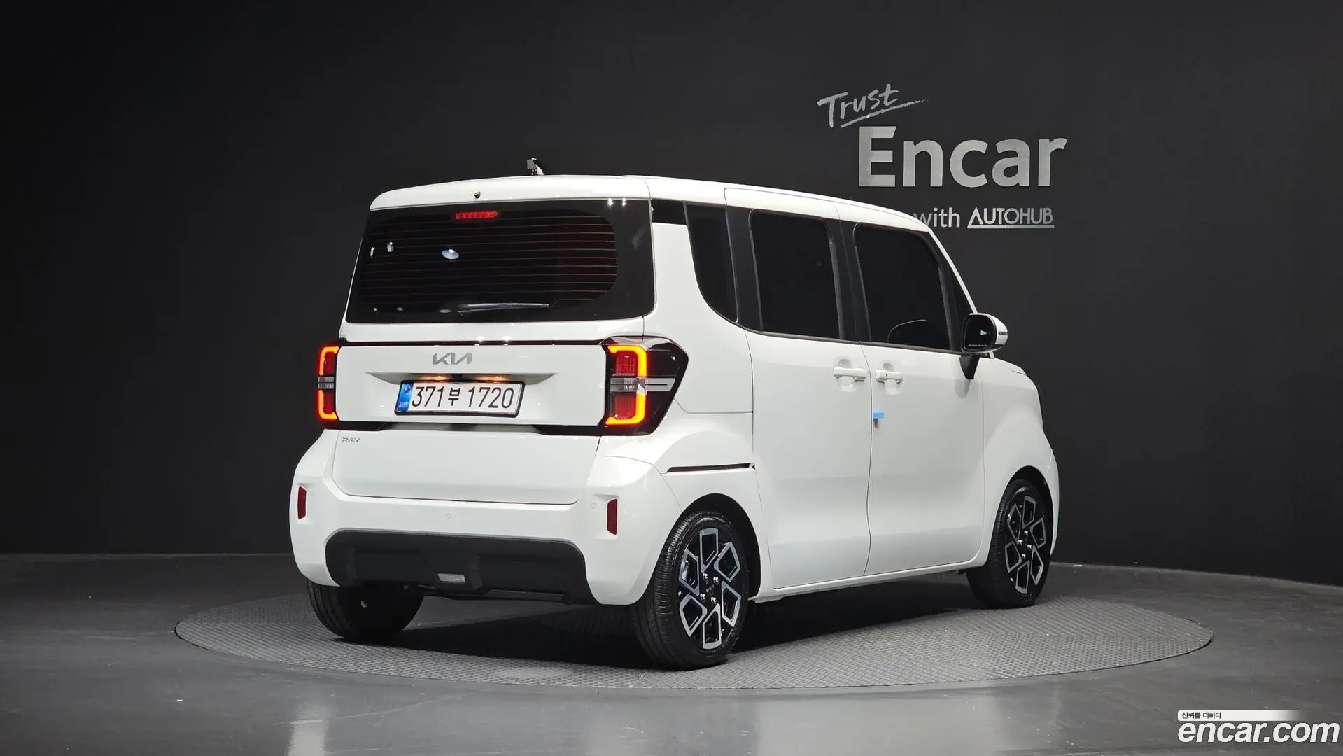 Main__Slider__Photo:RAY Kia 2026.0-1