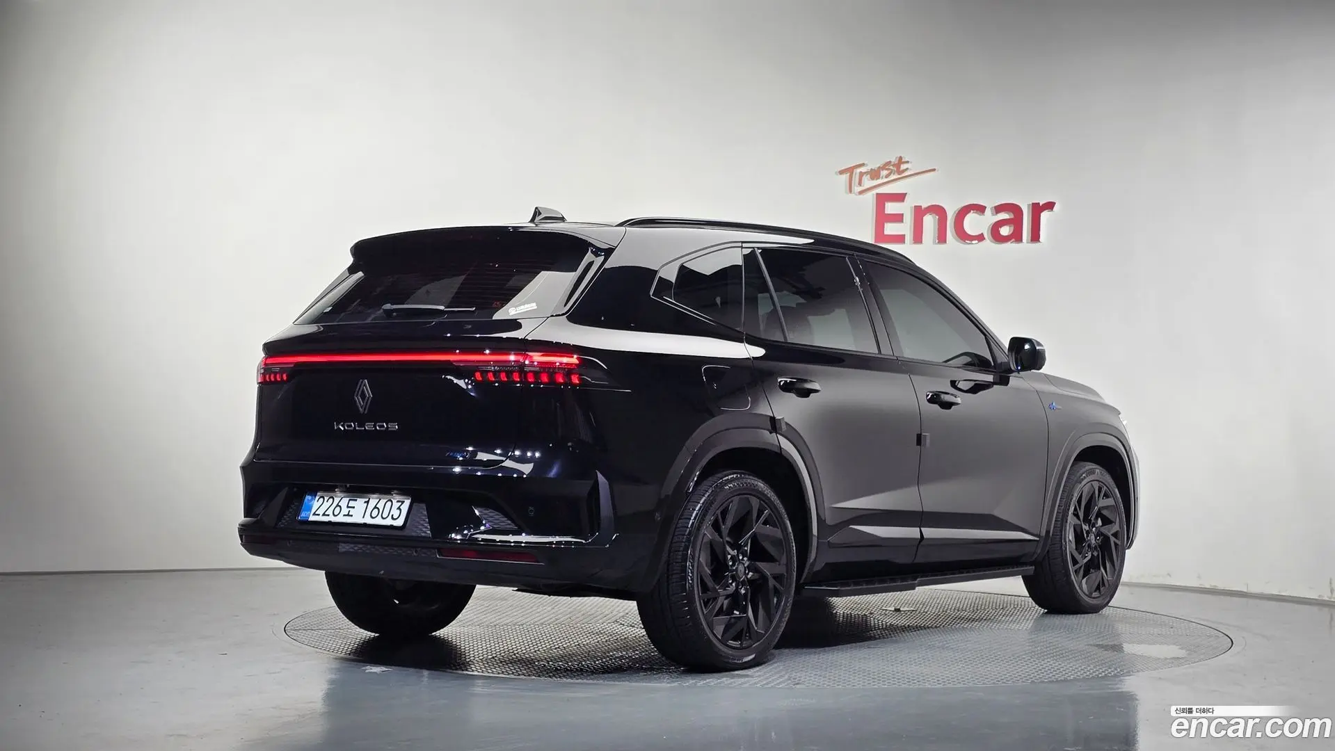 Main__Slider__Photo:Grand Koleos Renault Korea 2025.3-1