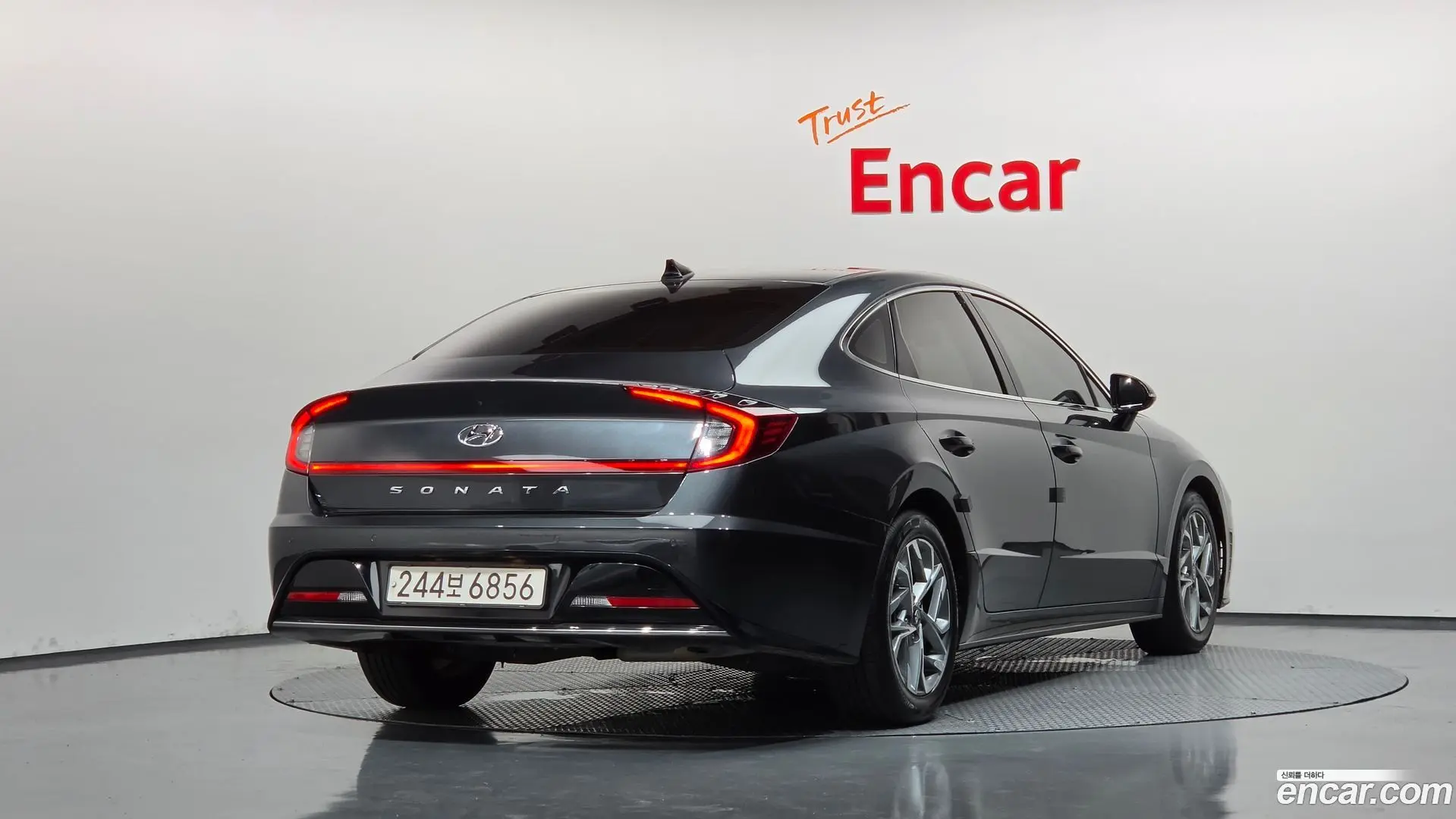 Main__Slider__Photo:Sonata Hyundai 2023.1-1