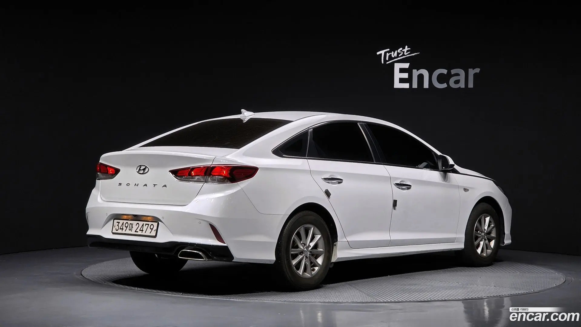 Main__Slider__Photo:Sonata Hyundai 2018.3-1