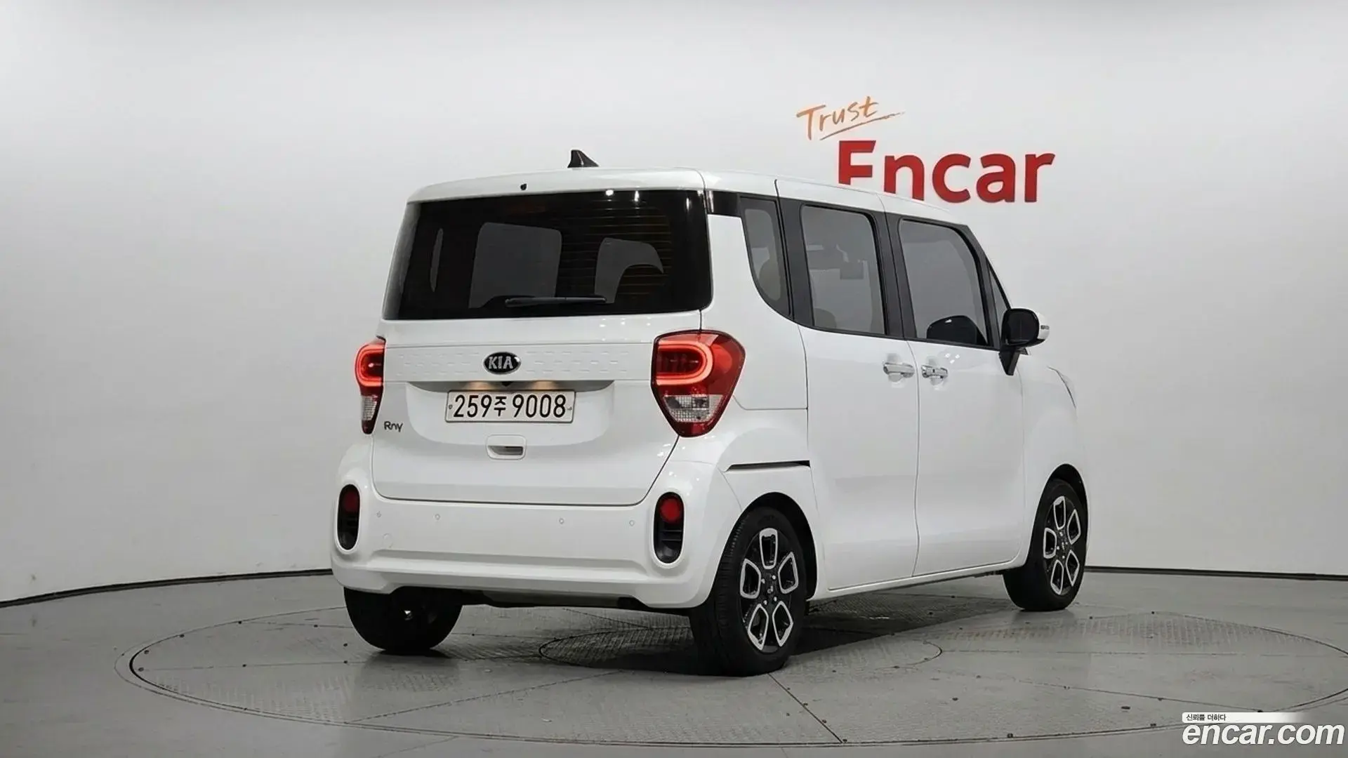 Main__Slider__Photo:RAY Kia 2020.3-1