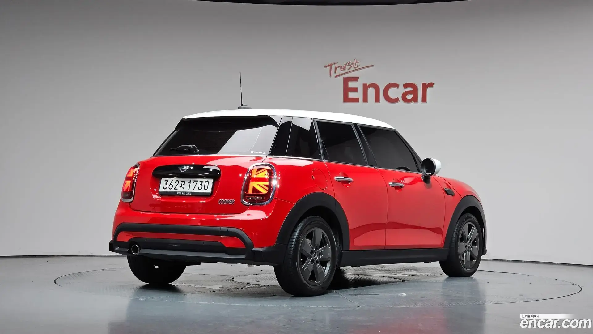 Main__Slider__Photo:Cooper Mini 2021.7-1