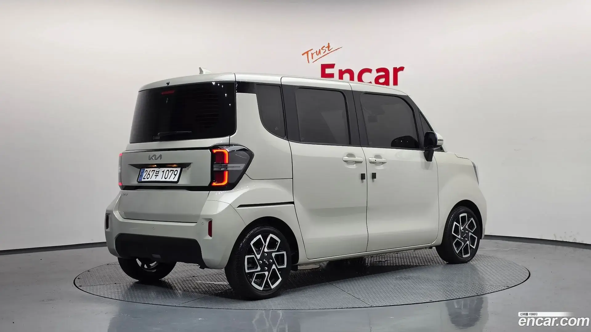 Main__Slider__Photo:RAY Kia 2024.11-1