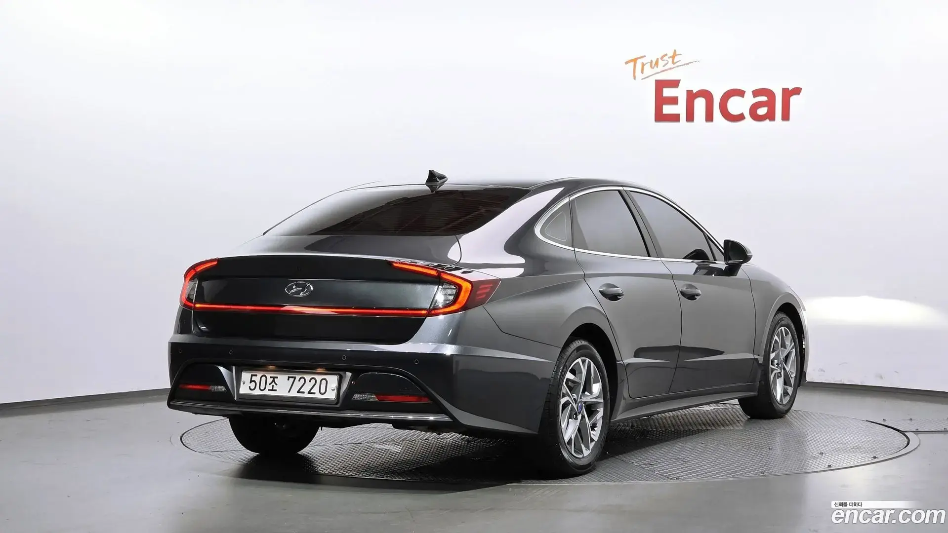 Main__Slider__Photo:Sonata Hyundai 2019.3-1