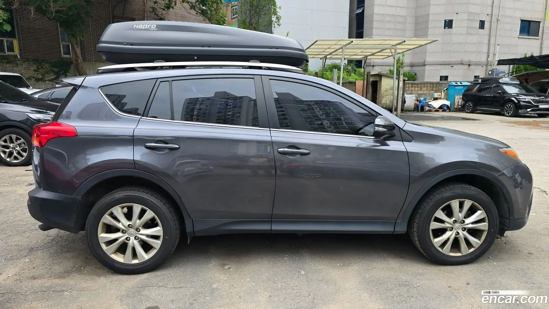 Main__Slider__Photo:RAV4 Toyota 2015.1-1