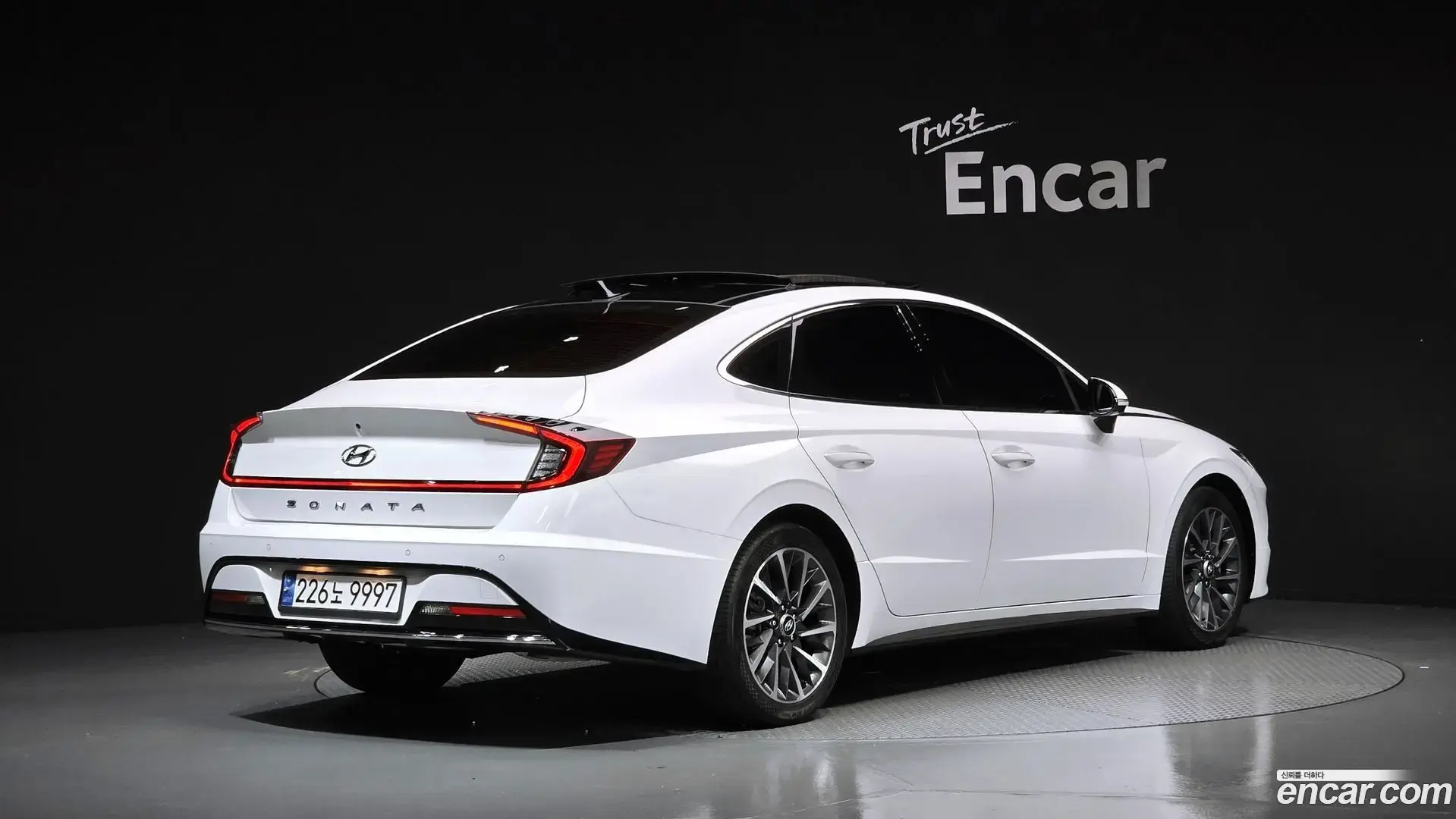 Main__Slider__Photo:Sonata Hyundai 2020.8-1