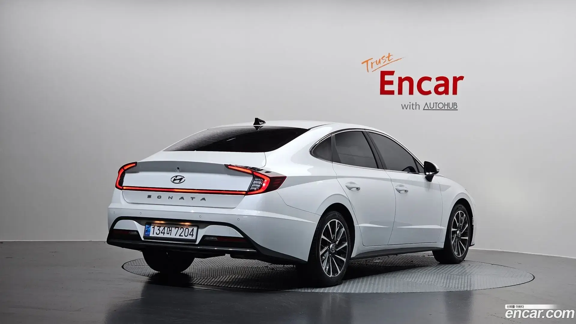 Main__Slider__Photo:Sonata Hyundai 2021.10-1