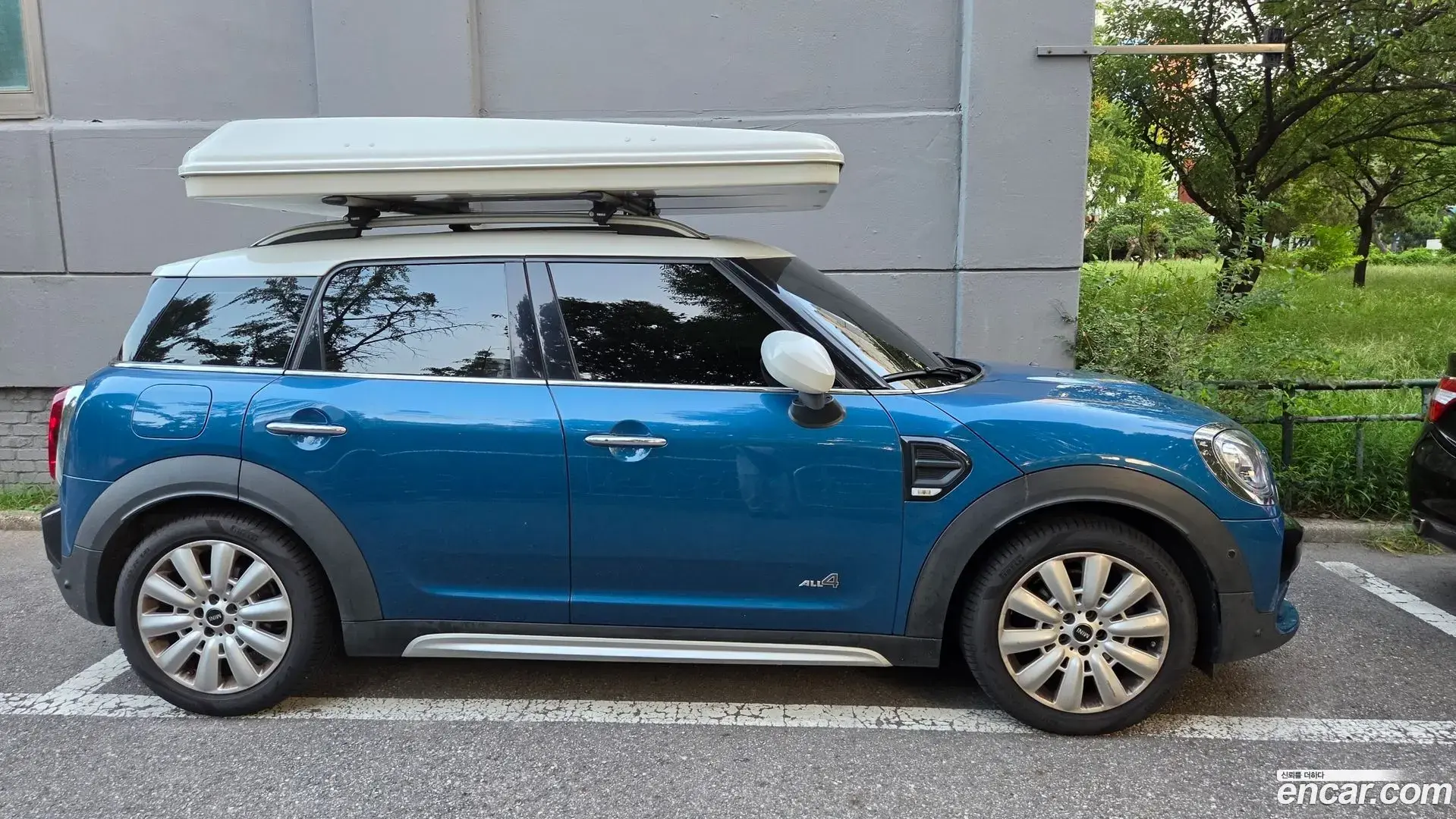 Main__Slider__Photo:Countryman Mini 2020.5-1