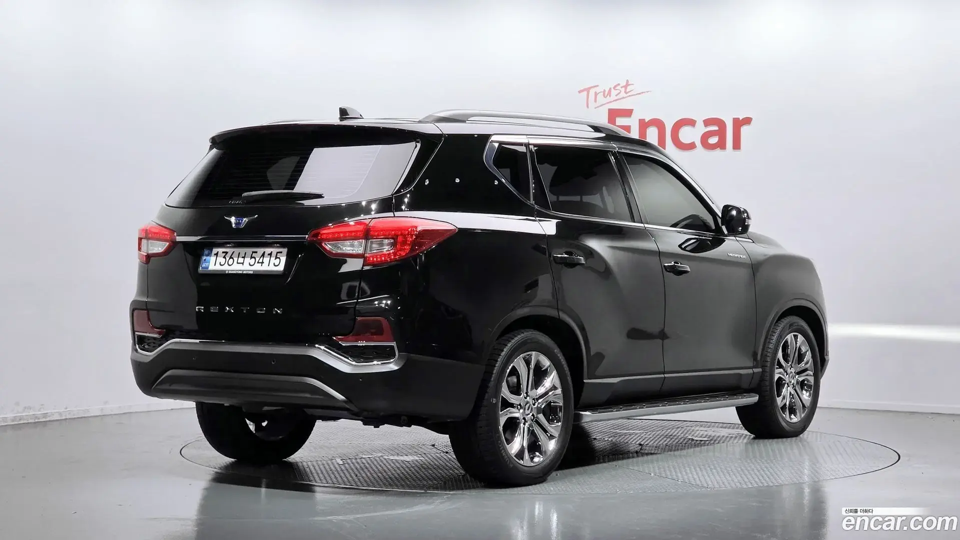 Main__Slider__Photo:Rexton KG Mobility 2020.8-1