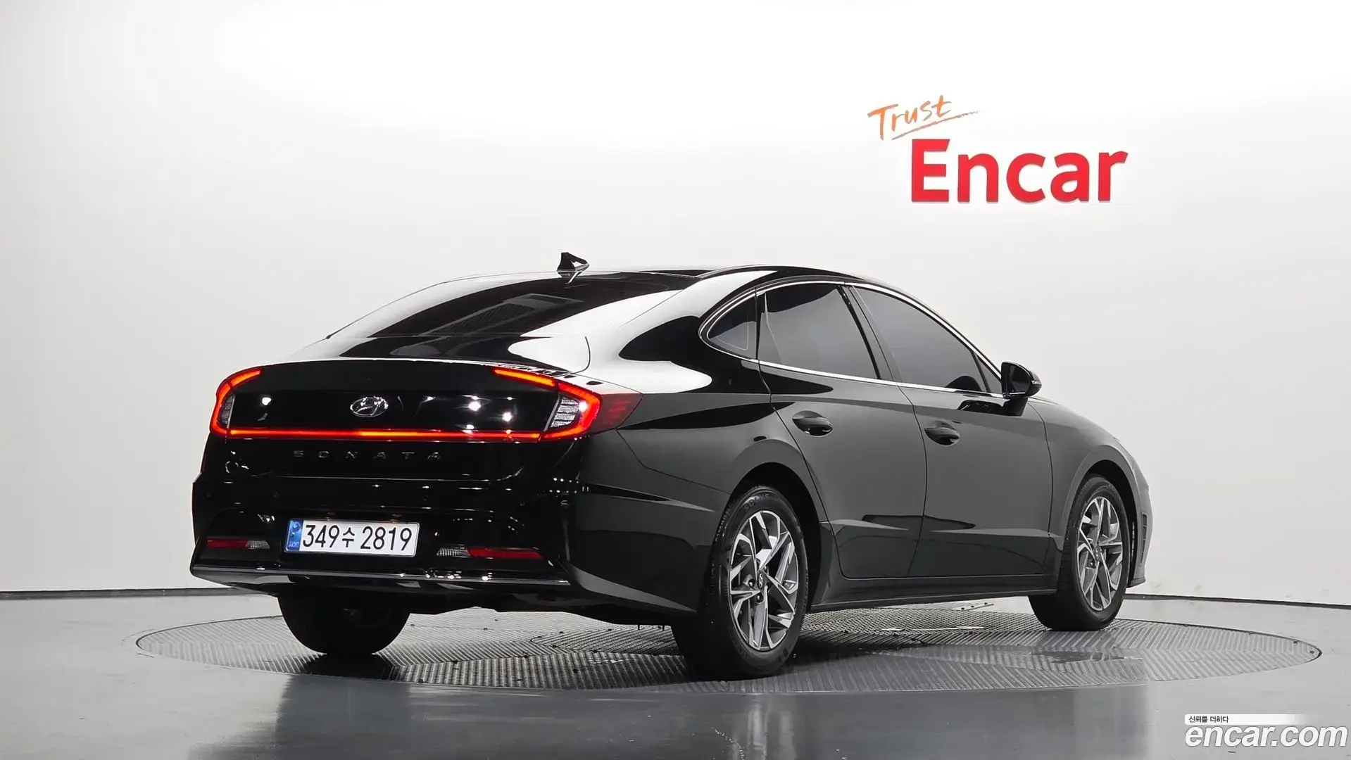 Main__Slider__Photo:Sonata Hyundai 2022.8-1