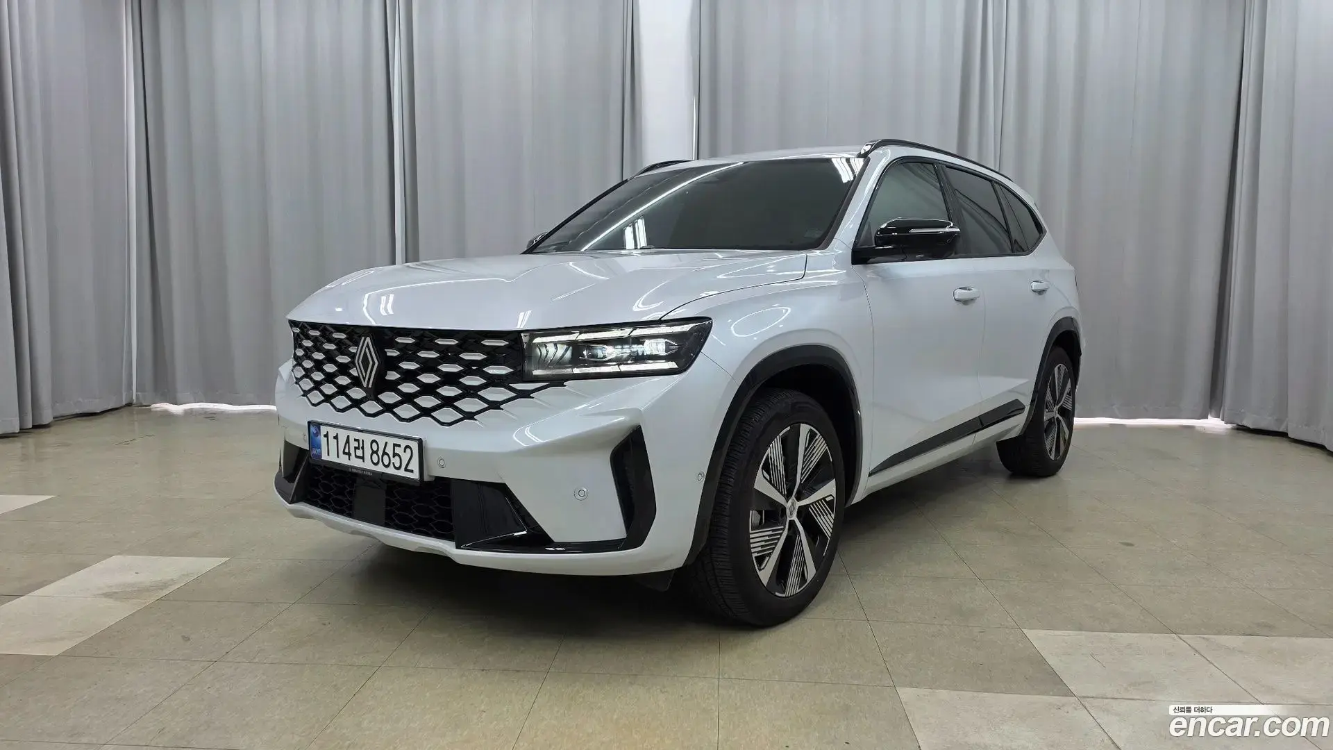 Main__Slider__Photo:Grand Koleos Renault Korea 2024.10-1