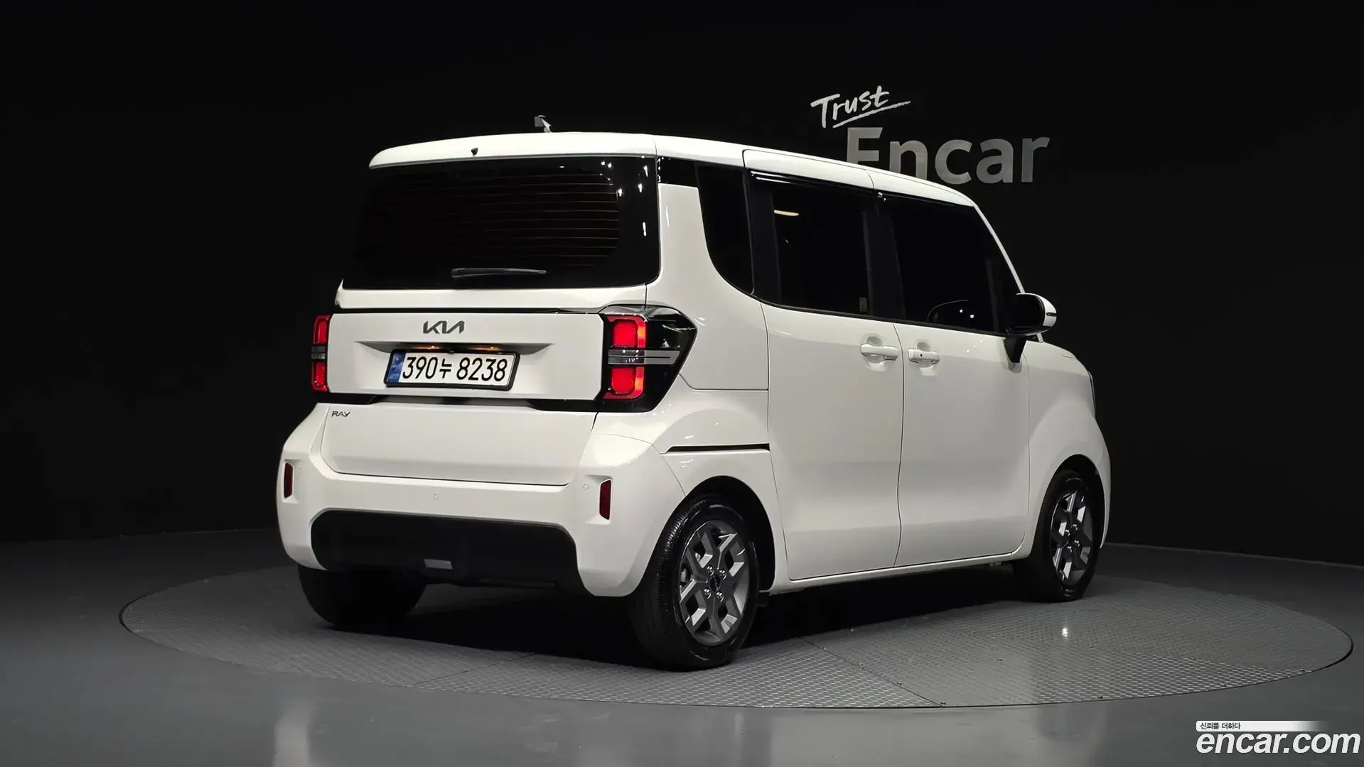 Main__Slider__Photo:RAY Kia 2024.7-1