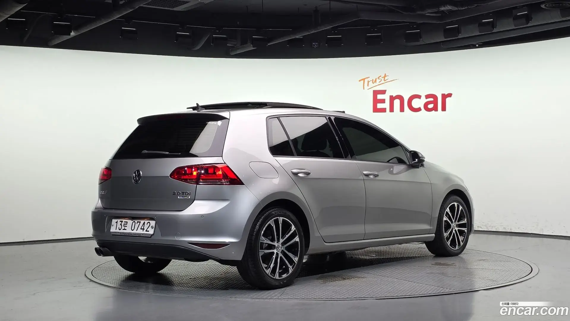 Main__Slider__Photo:Golf Volkswagen 2016.2-1