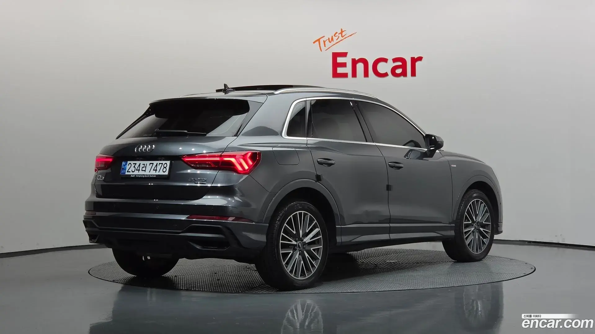 Main__Slider__Photo:Q3 Audi 2022.9-1