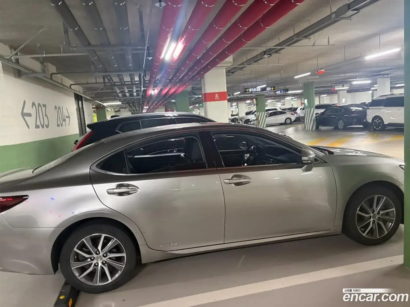 Main__Slider__Photo:ES Lexus 2016.3-1
