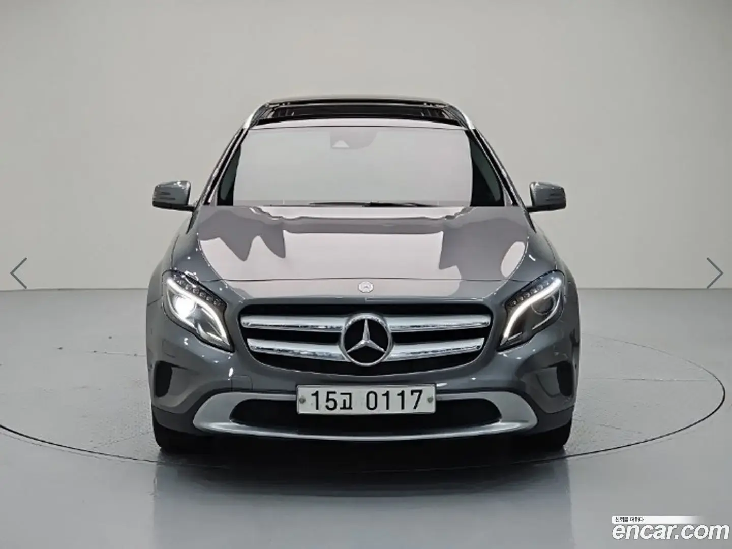 Main__Slider__Photo:GLA-Class Mercedes-Benz 2016.5-1