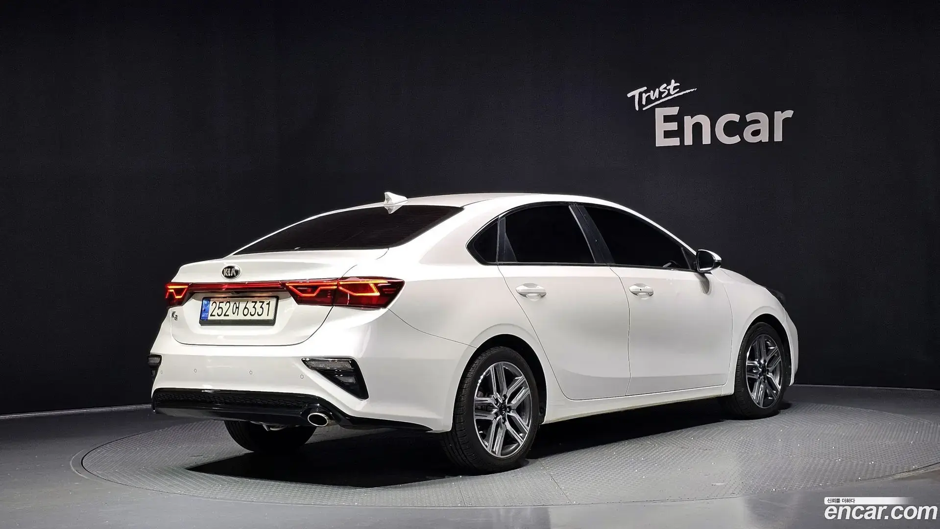 Main__Slider__Photo:K3 Kia 2020.11-1