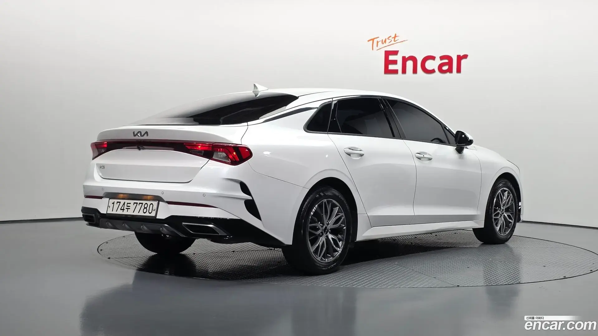 Main__Slider__Photo:K5 Kia 2023.2-1