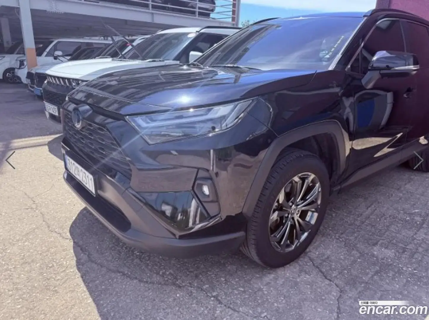 Main__Slider__Photo:RAV4 Toyota 2022.8-1