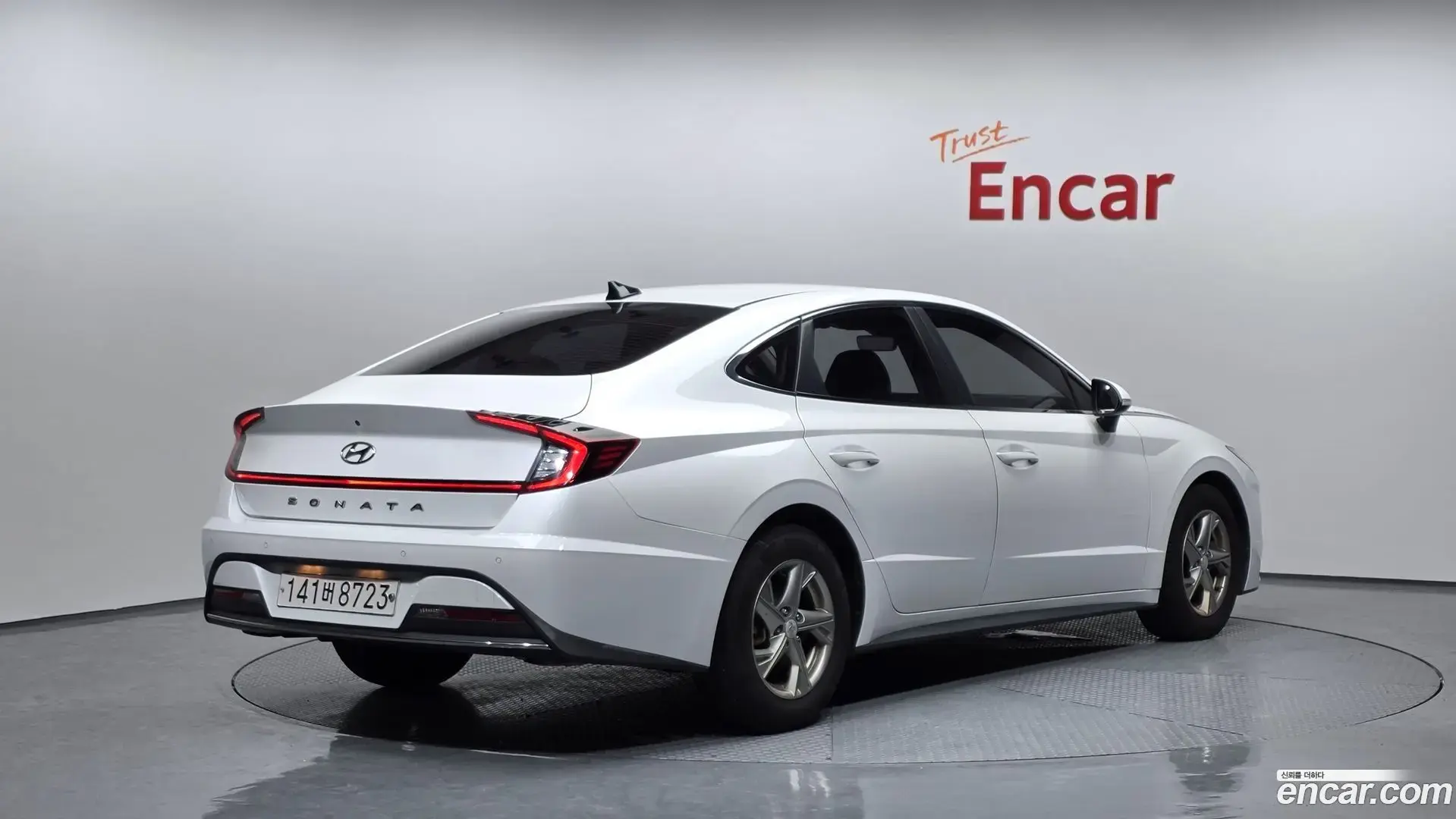 Main__Slider__Photo:Sonata Hyundai 2019.10-1
