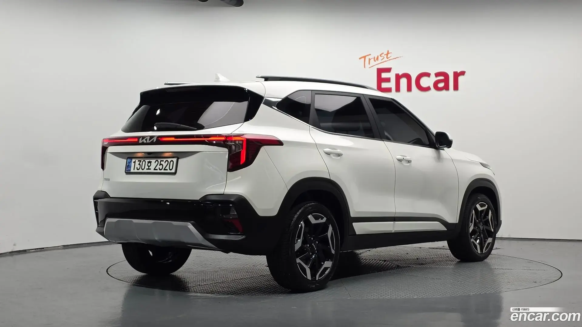 Main__Slider__Photo:Seltos Kia 2023.5-1