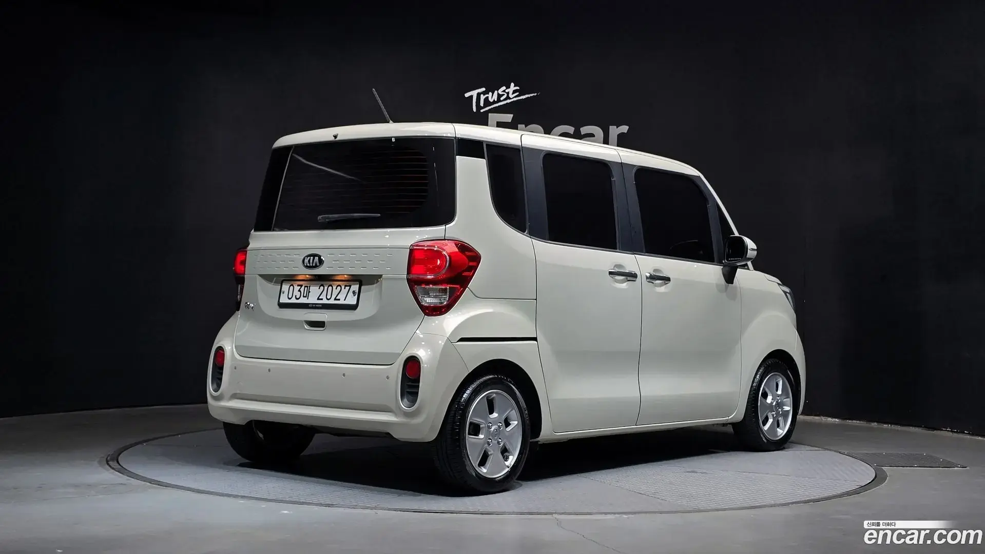 Main__Slider__Photo:RAY Kia 2019.2-1